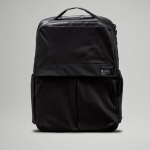 Black Lululemon Everyday Backpack 2.0 23L